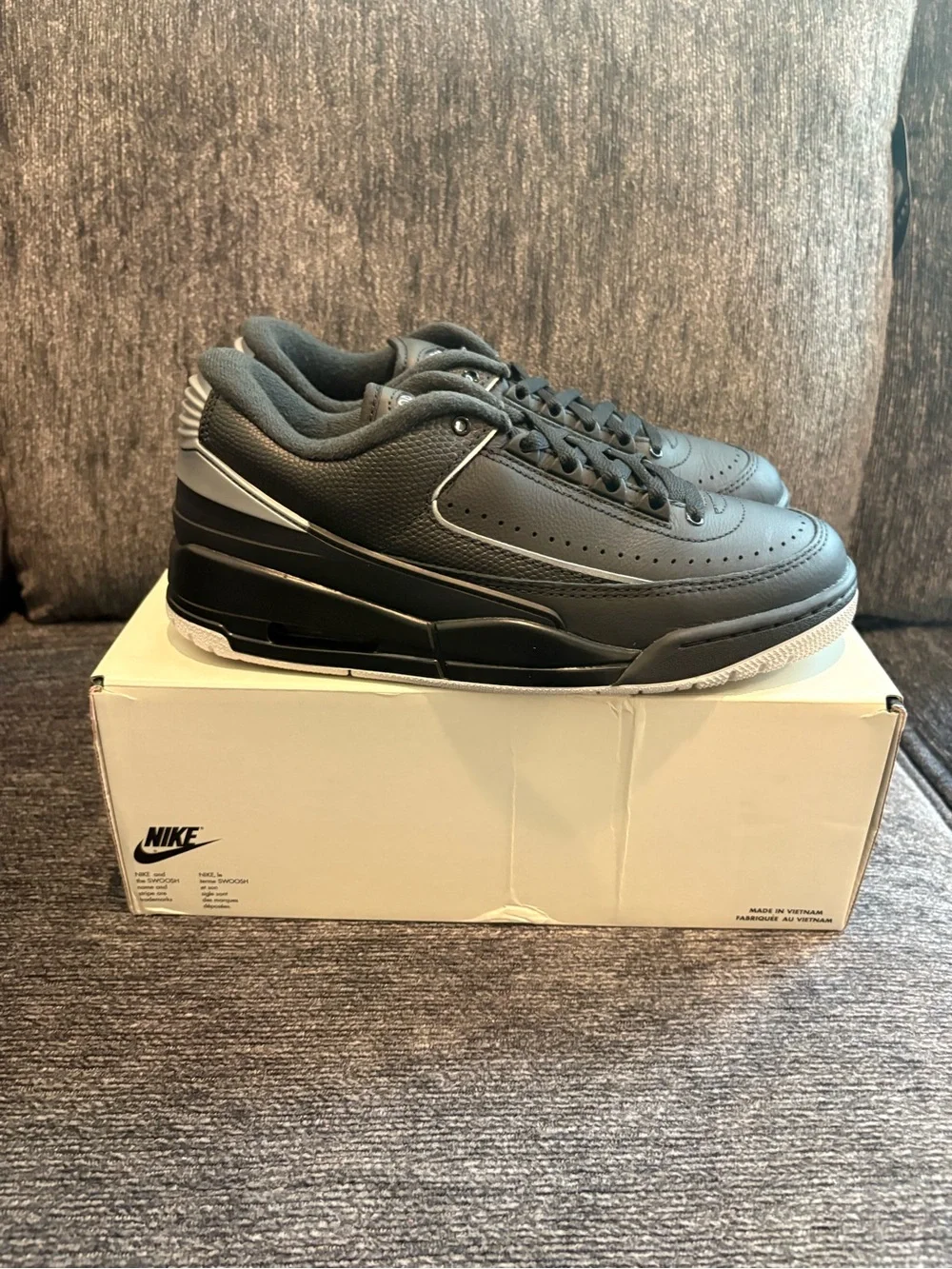 Jordan Low Top Mens size 8.5 Sneakers — Black and White
